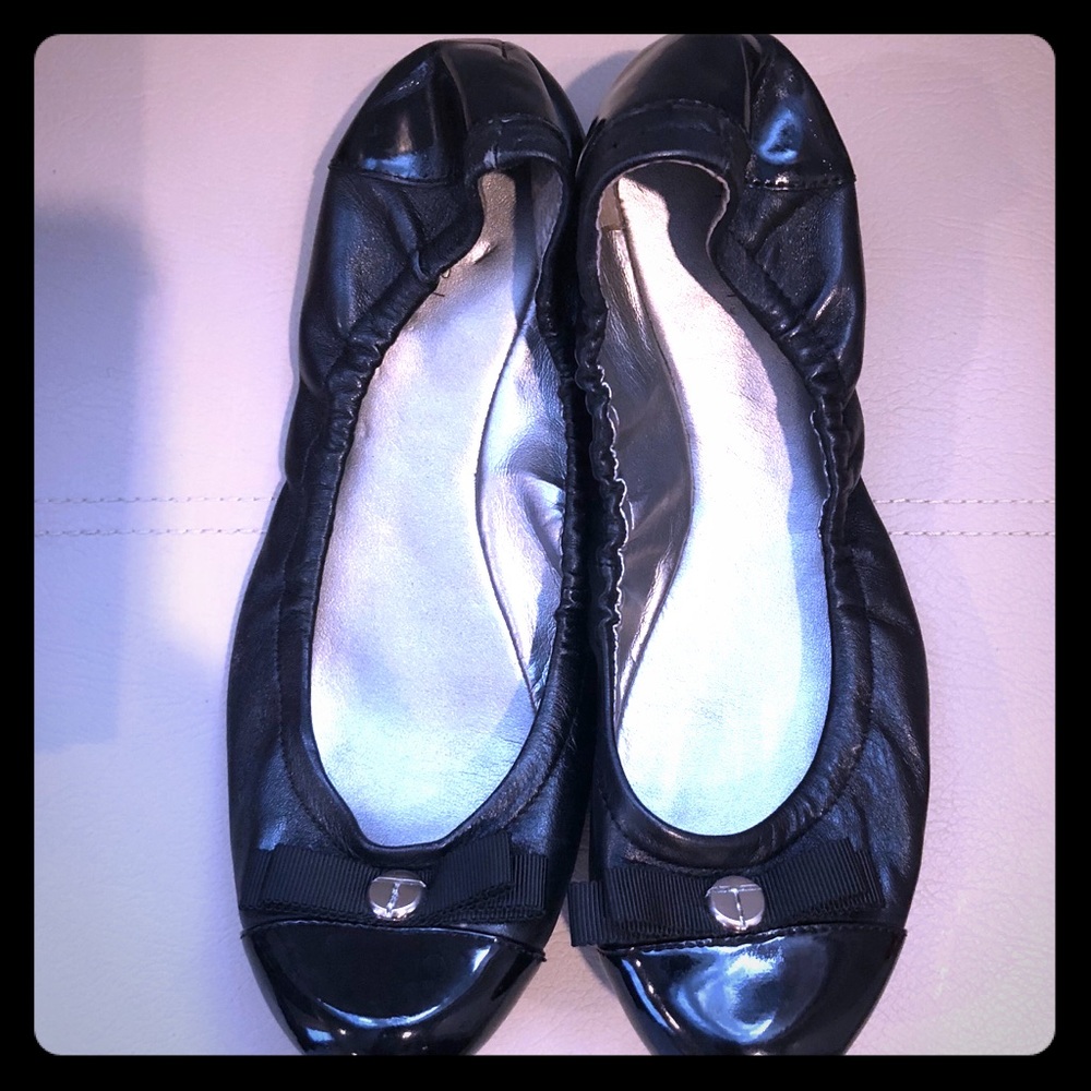 Black leather & patent toe flats